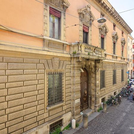 Goito Luxury Apartment, In The Historical Center Bolonia Zewnętrze zdjęcie